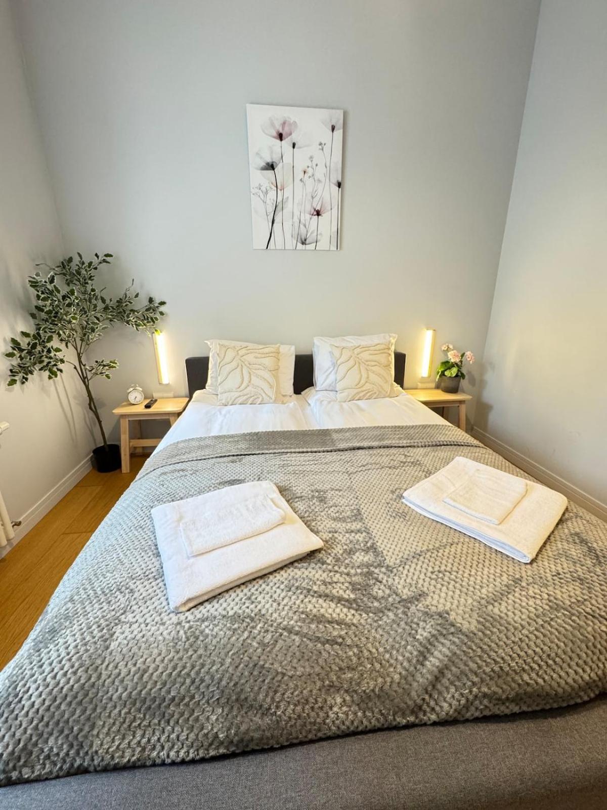 Courtyard Kalnina Apartment รีกา ภายนอก รูปภาพ
